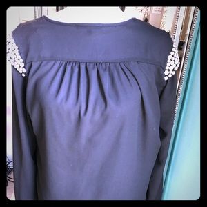 ‼️Black Top W/Large Rhinestones on shoulders sz l